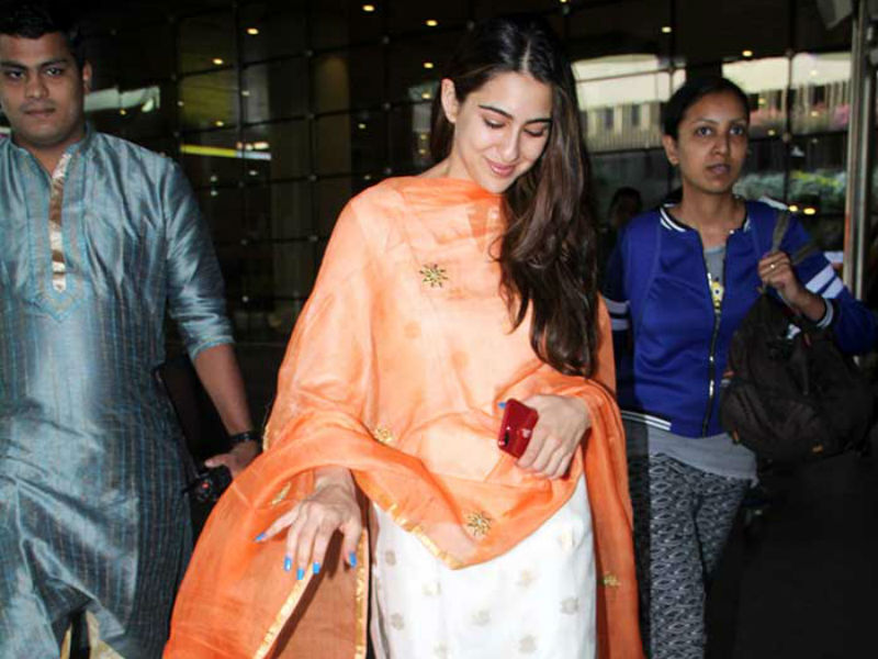 Sara And Ranveer's Airport Diaries