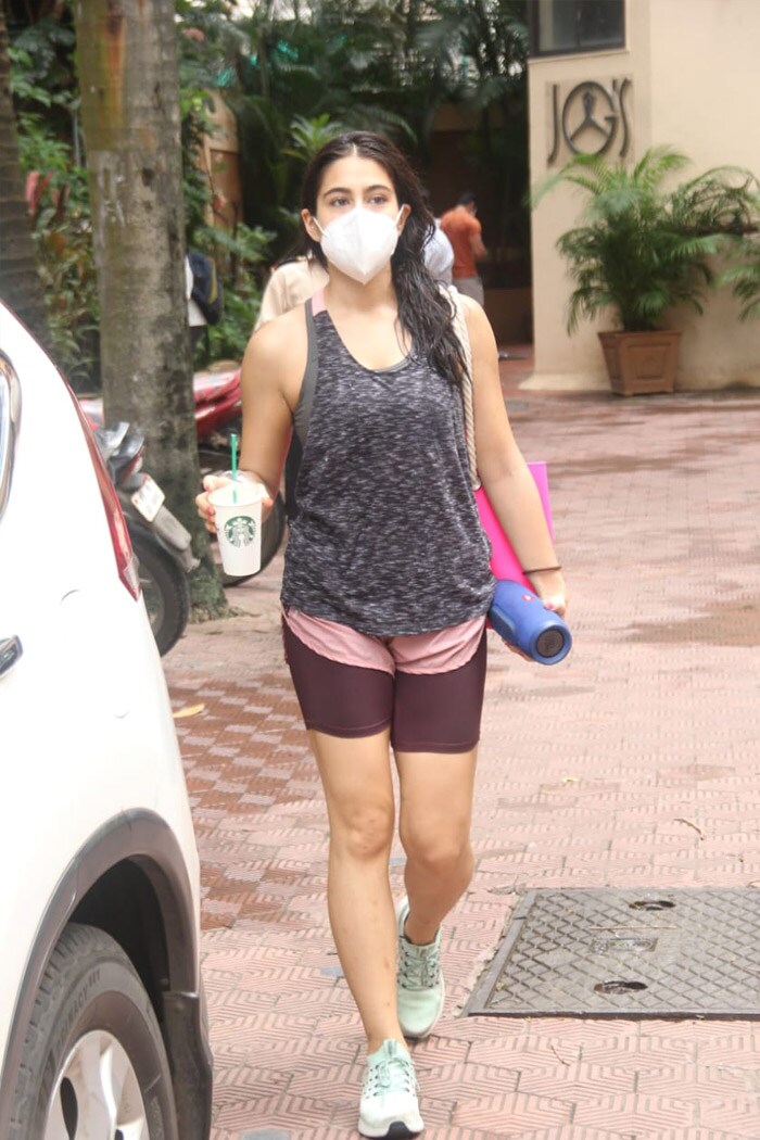Guess who else loves her sipper a bit too much? Sara Ali Khan - she was pictured outside her gym.