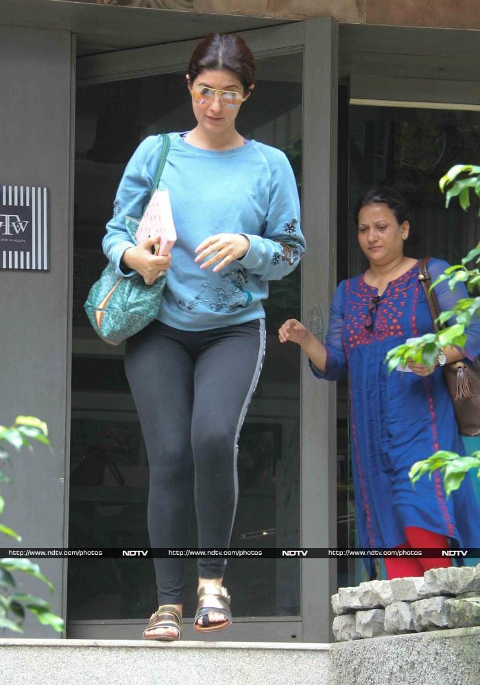 Monsoon Workout Session With Sara Ali Khan