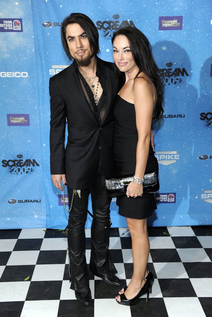 Dave Navarro, left, and guest arrive at the 'Scream Awards' on Saturday, October 17, 2009, in Los Angeles (Photo: AP)