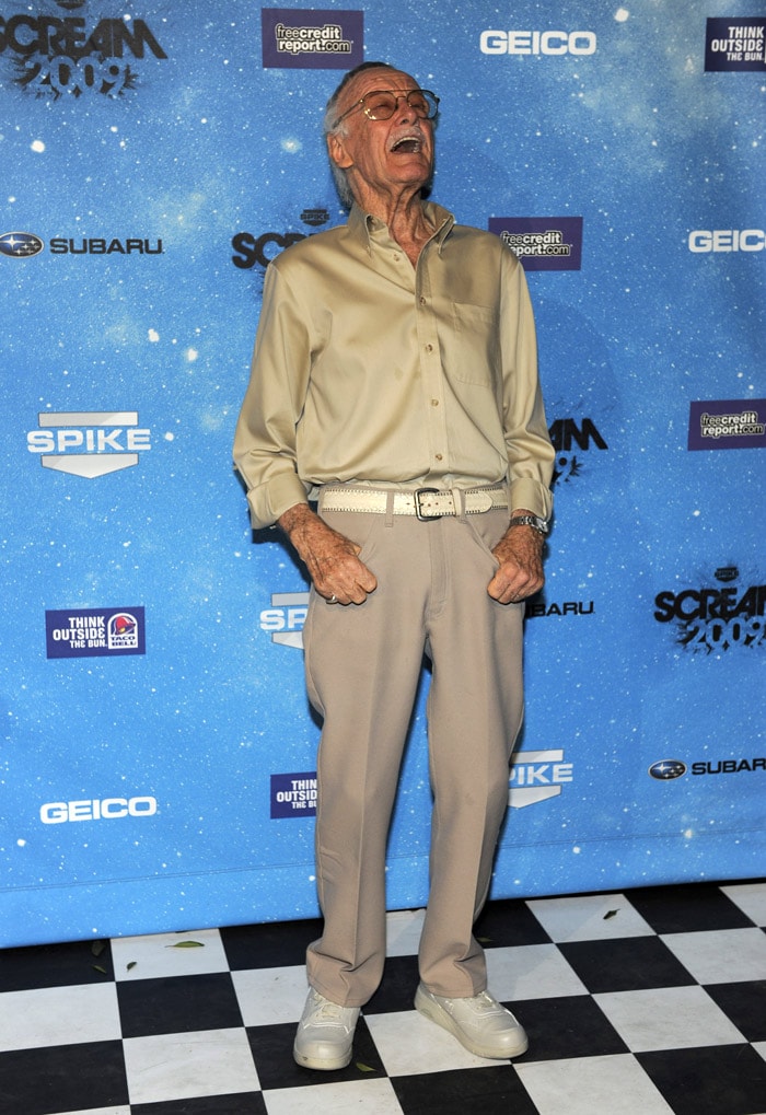 Stan Lee arrives at the 'Scream Awards' on Saturday, October 17, 2009, in Los Angeles. (Photo: AP)<br />