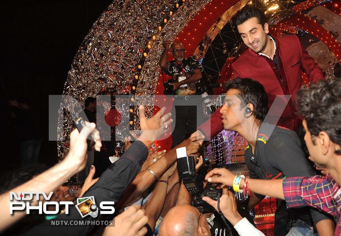 Fans congratulate Ranbir Kapoor for winning the award.