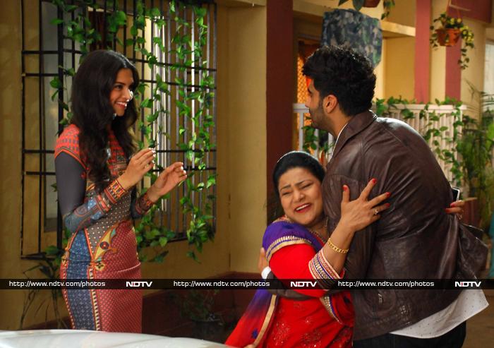 Deepika Padukone, Arjun Kapoor go Finding Fanny on Television