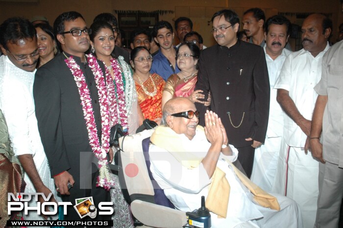 Karunanidhi with the newlyweds.