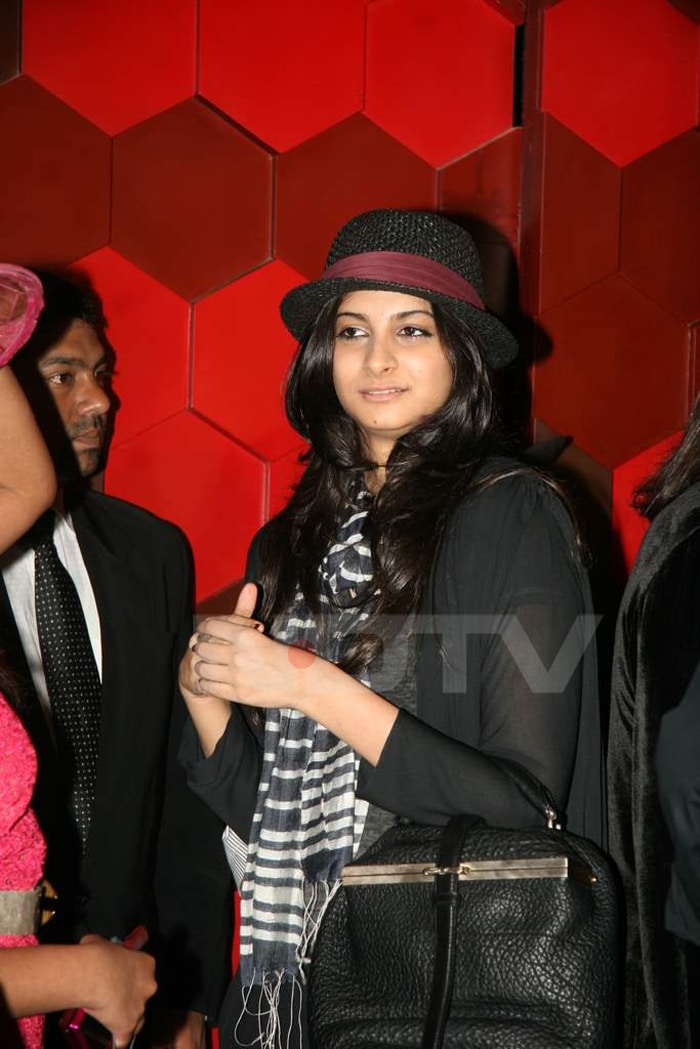 Rekha, Big B at Shabana's birthday gala