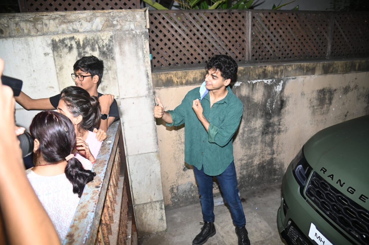 Shahid Kapoor's brother Ishaan Khatter looked dapper in his casual wear