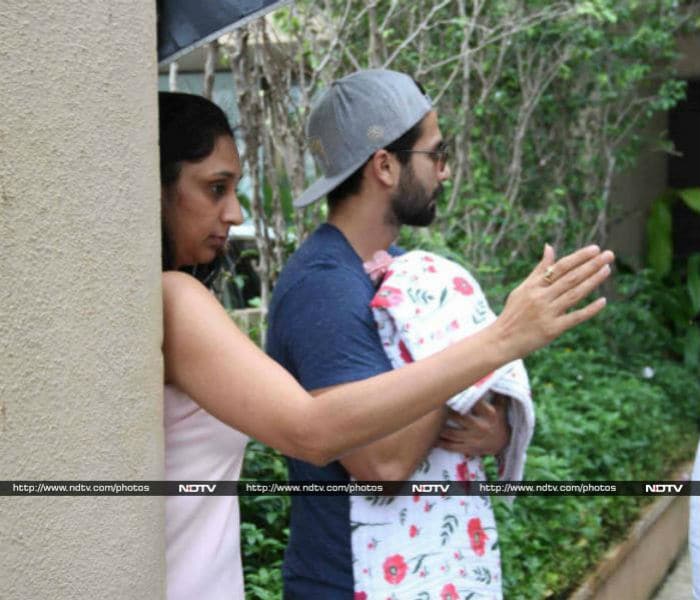 Shahid and Mira Take Baby Home From Hospital