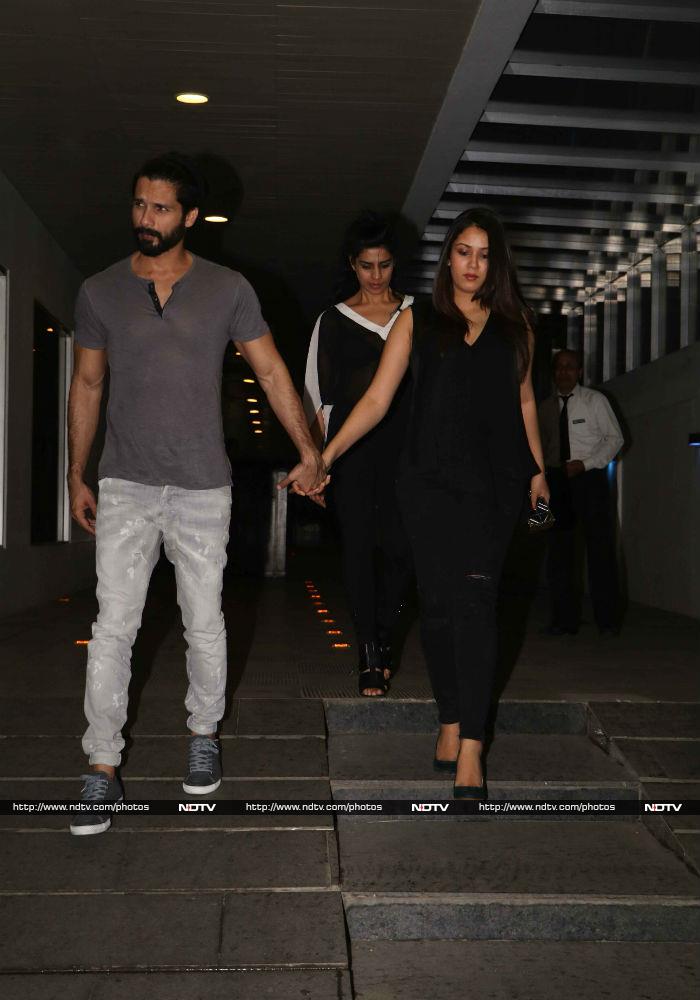 Shahid Kapoor, Mira Rajput Go For A Dinner Date. Hand In Hand