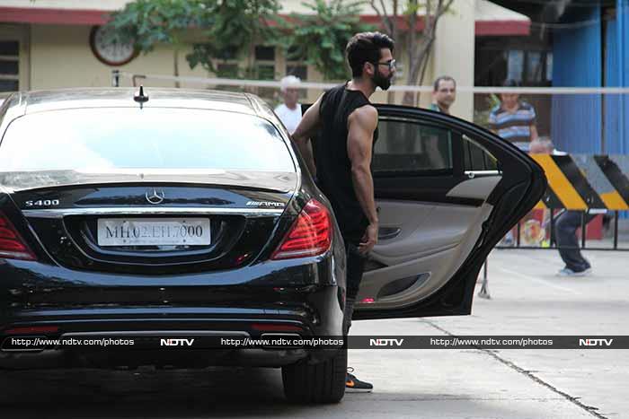 Shahid And Mira Hit The Gym Together
