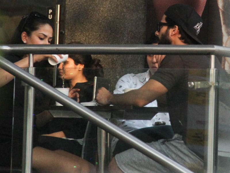 Photo : Shahid Kapoor, Mira Rajput Spotted On A Coffee Date