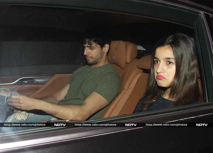 Shahid Kapoor And Mira Rajput\'s Casual Dinner Date