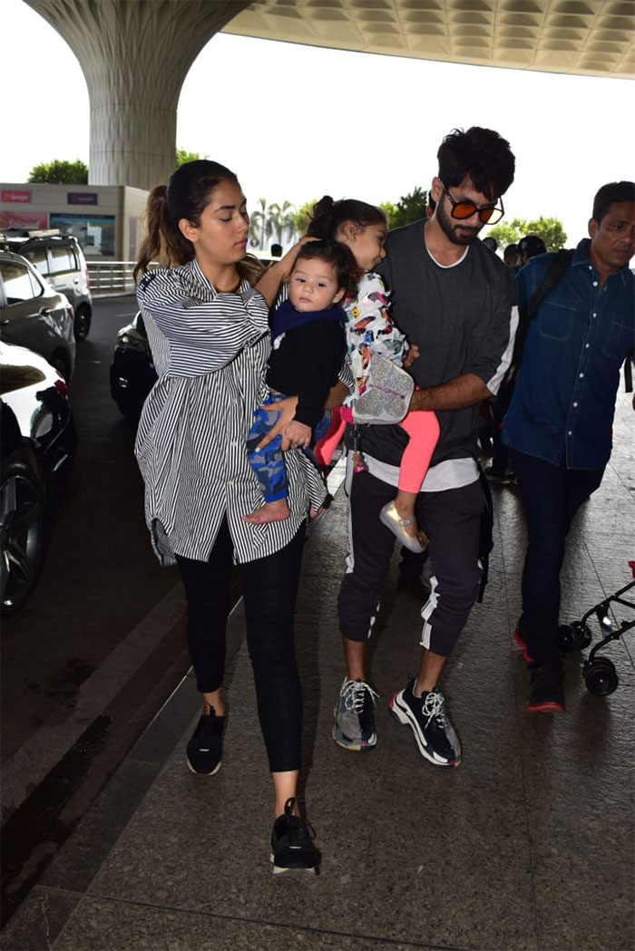 Hum Saath Saath Hai: Mira, Shahid, Misha And Zain Fly Off To Singapore
