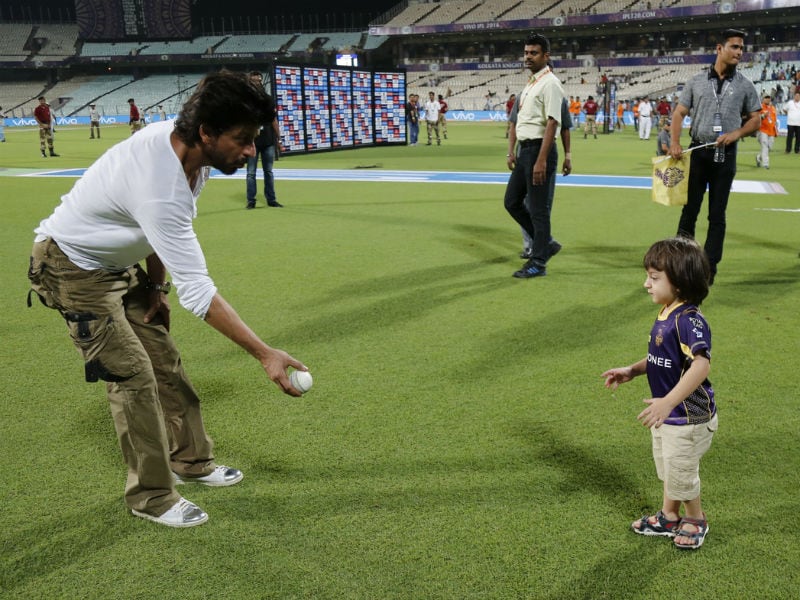 Photo : Pics of Shah Rukh and AbRam's Play Date Will Make Your Day