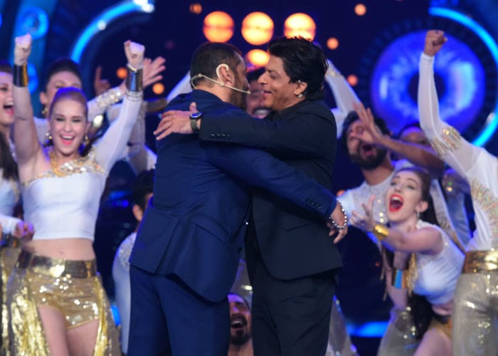 Shah Rukh, Salman\'s Karan Arjuan Milap on Bigg Boss