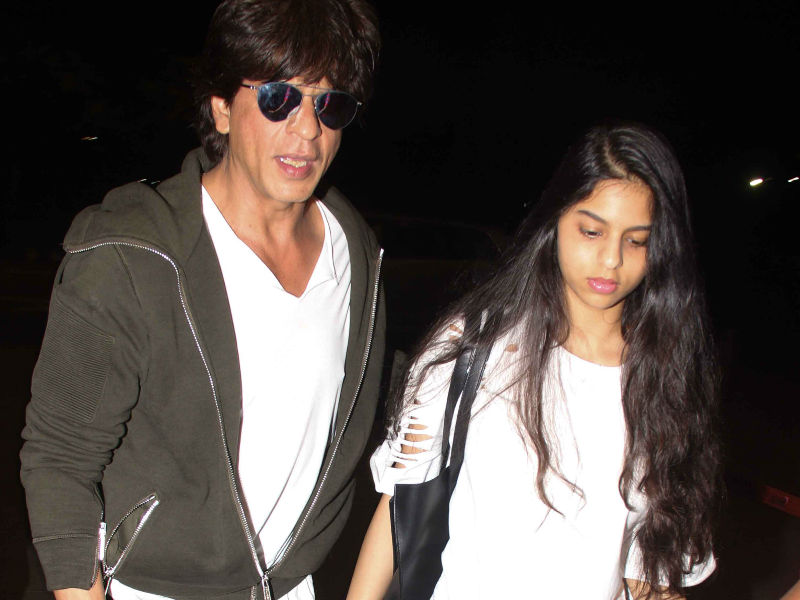 Photo : Shah Rukh, Suhana And Deepika Take Off In Style
