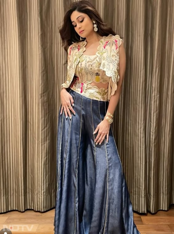 उनका स्टाइल मिनिमल होने के साथ बेहद रिफाइंड और क्लासी लगता है.