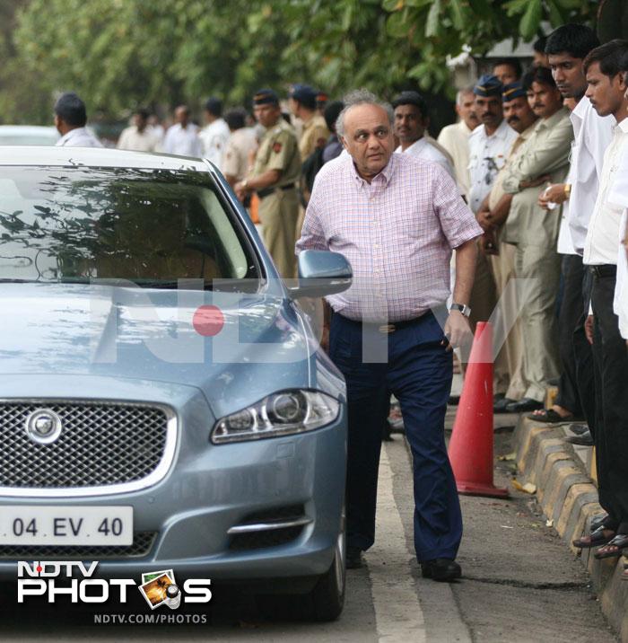 Family, friends at prayer meet for Shammi Kapoor