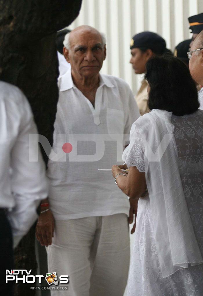 Family, friends at prayer meet for Shammi Kapoor