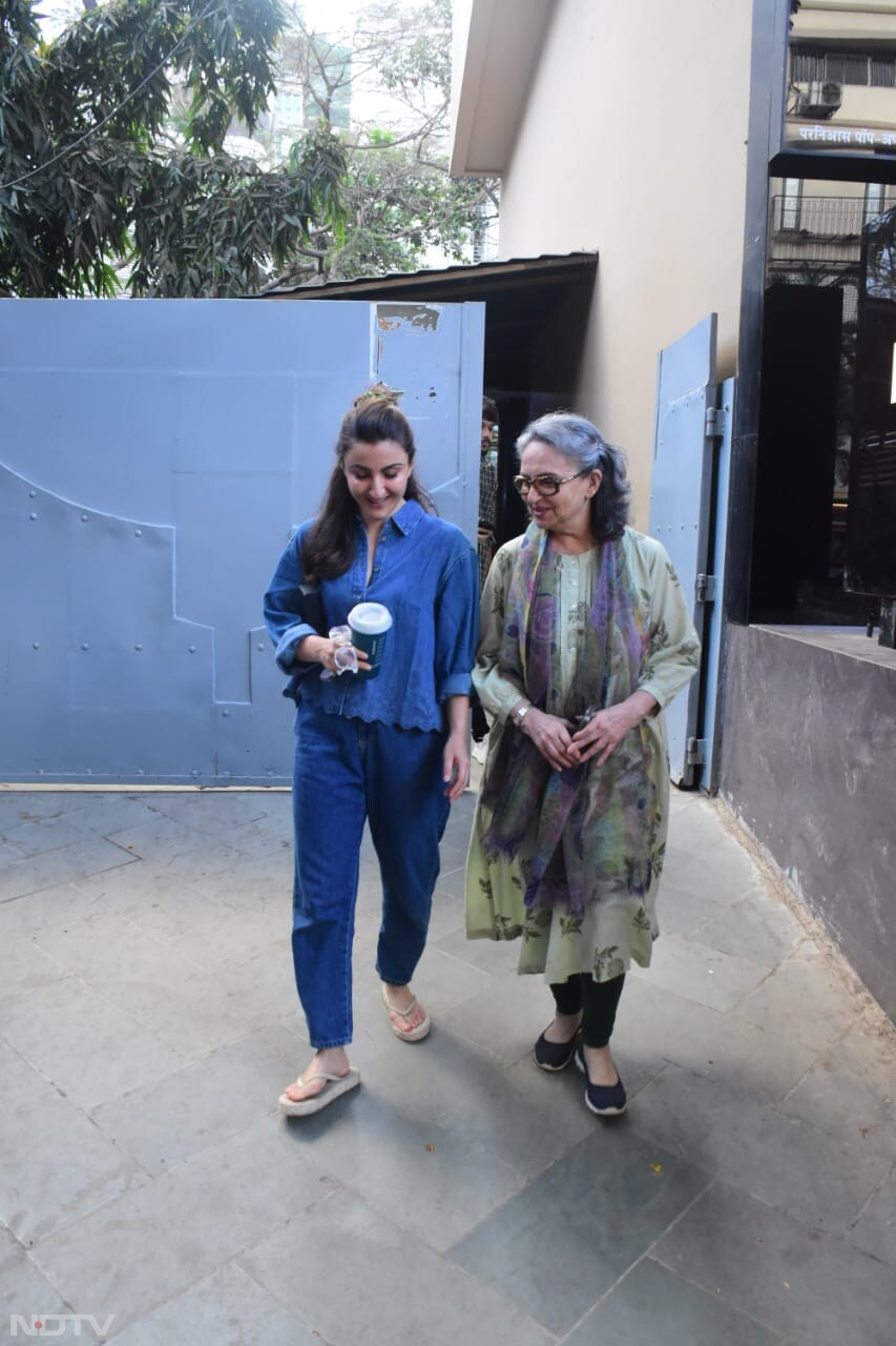 Sharmila Tagore\'s Fam-Jam Moments With Soha Ali Khan And Kunal Kemmu