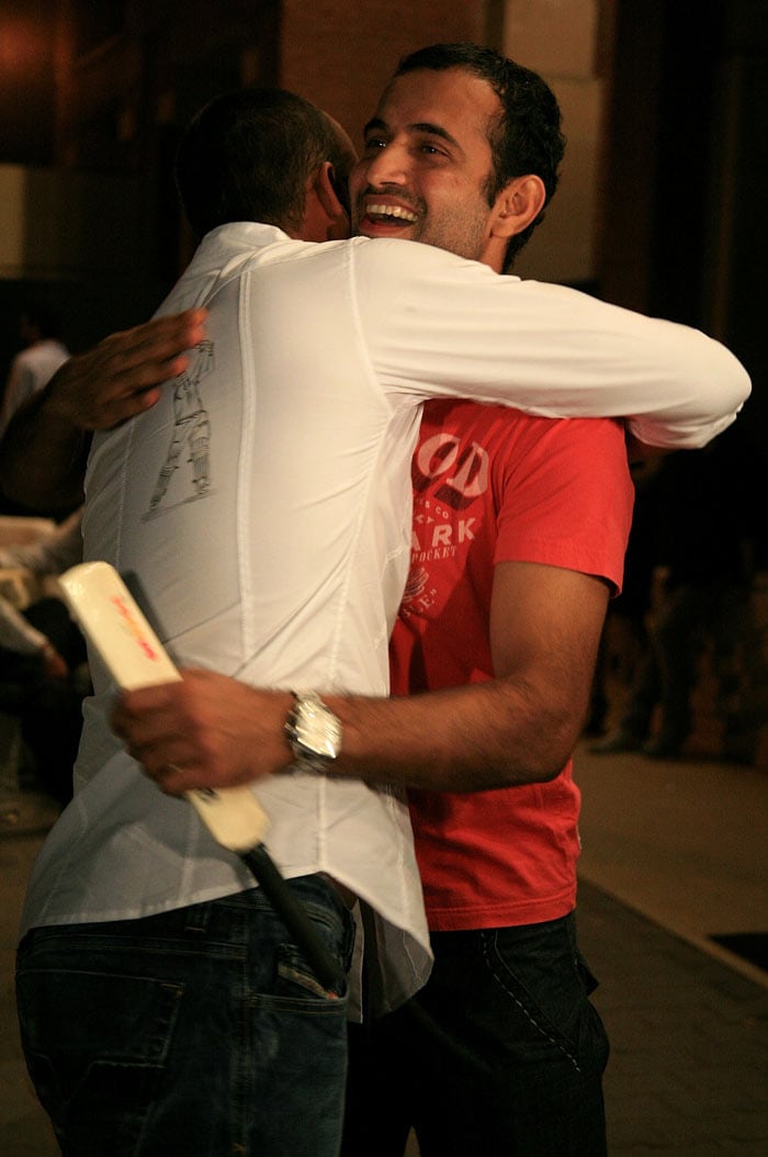 Yusuf Pathan and Irfan Pathan at the IPL Nights after party following the 2010 DLF Indian Premier League T20 group stage match between the Rajasthan Royals and Kings XI Punjab at the IT Rajputana on April 7, 2010 in Jaipur, India. (Photo: IPL2010/Getty Images)