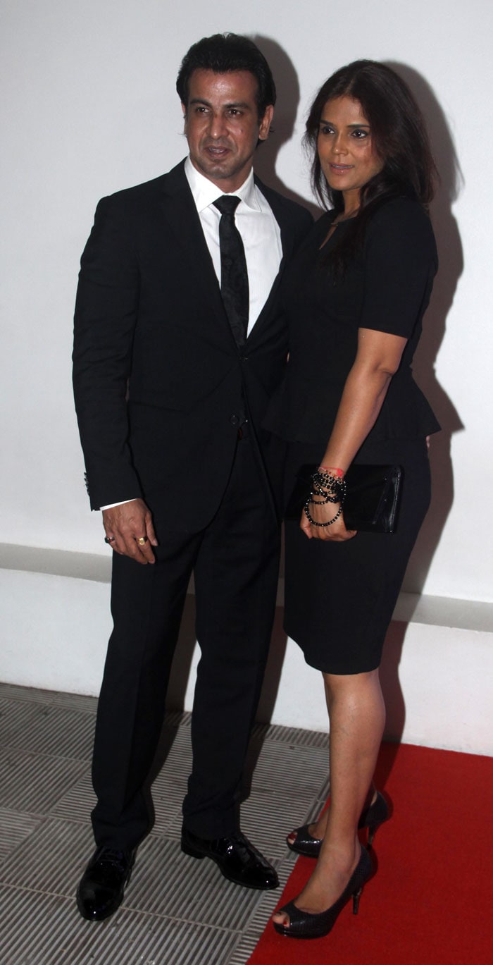 Rohit's brother and Television actor Ronit Roy came with his lovely wife Neelam.