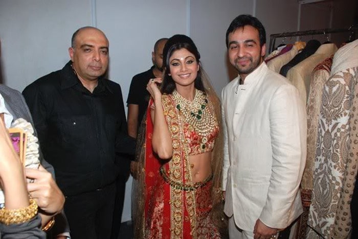 The designer didn't reveal any details about the outfit but said that Shilpa would look stunning in the dress.