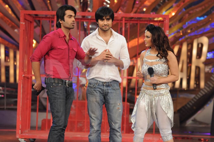 Harshad, Arhaan and Rakhi on the sets of <i>Zara Nachke Dikha</i>.