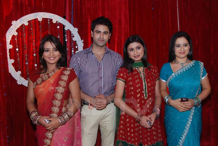 The cast of <i>Ye Rishta Kya Kehlata Hai</i>.