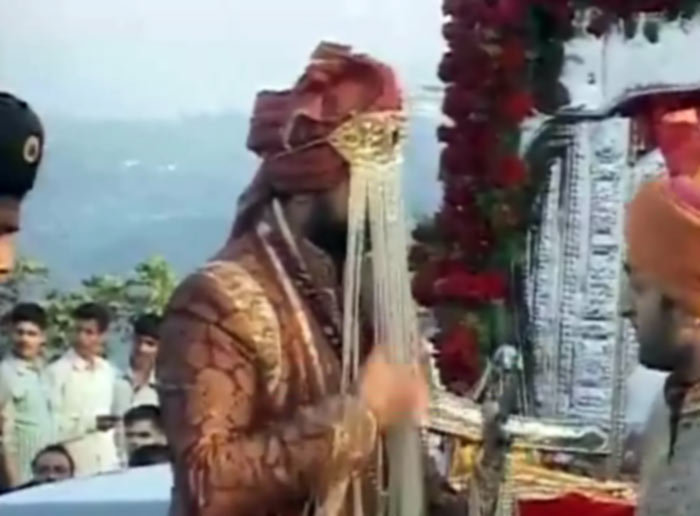 Shilpa\'s wedding: The baarat arrives
