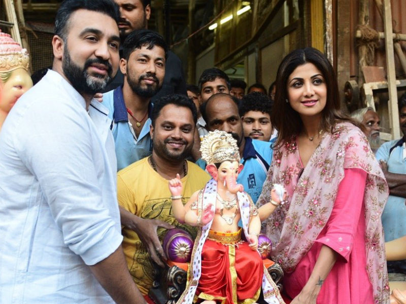 शिल्‍पा शेट्टी और संजय दत्त के घर पधारे गणपति बप्‍पा