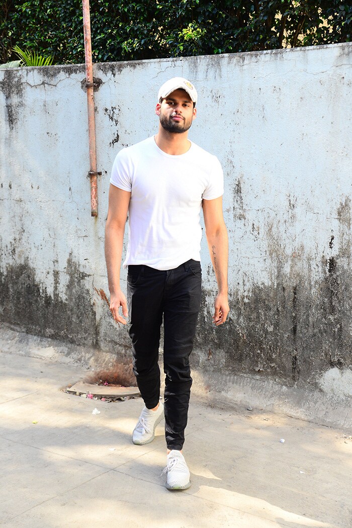 Meanwhile, debutante Karan Kapadia was spotted at a promotional event of his debut film <I>Blank</I>.
