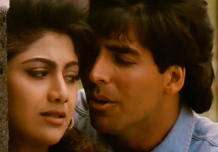 Post-Baazigar, Shilpa acted in a number of midly successful films. One of her landmark films was Main Khiladi Tu Anari, where she acted opposite Akshay Kumar.  Soon after, Shilpa went out with Akshay Kumar.