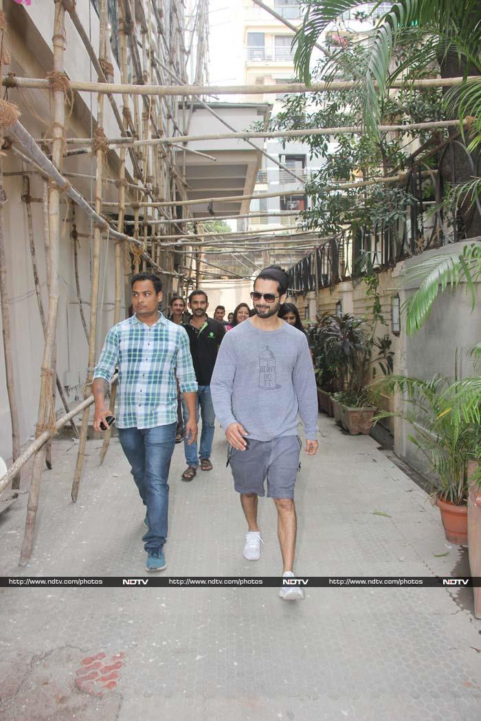 Shahid Kapoor kept it simple in casuals.