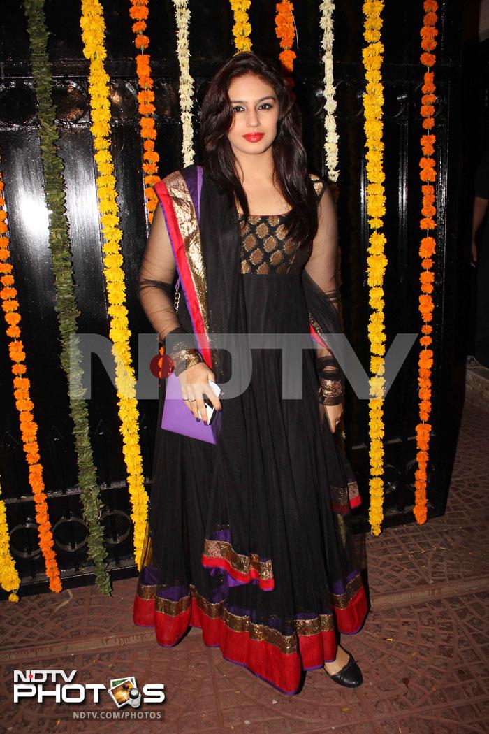 Shilpa, Sunny at Ekta Kapoor\'s Diwali party