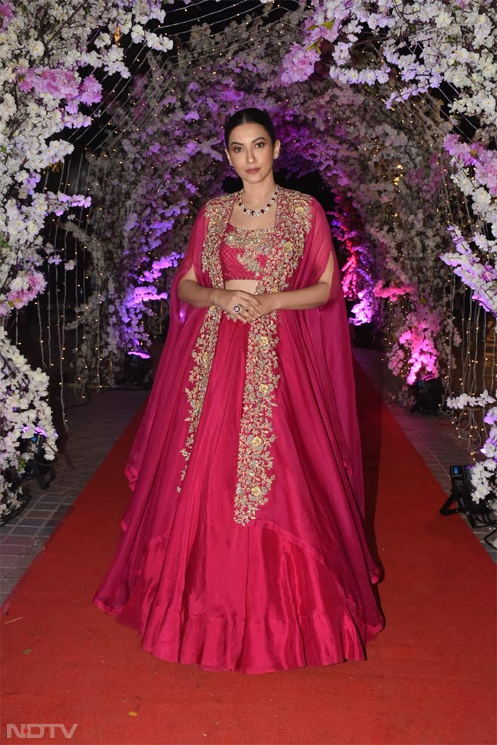 Gauahar Khan looked elegant in a pink lehenga. (Image courtesy: Varinder Chawla)