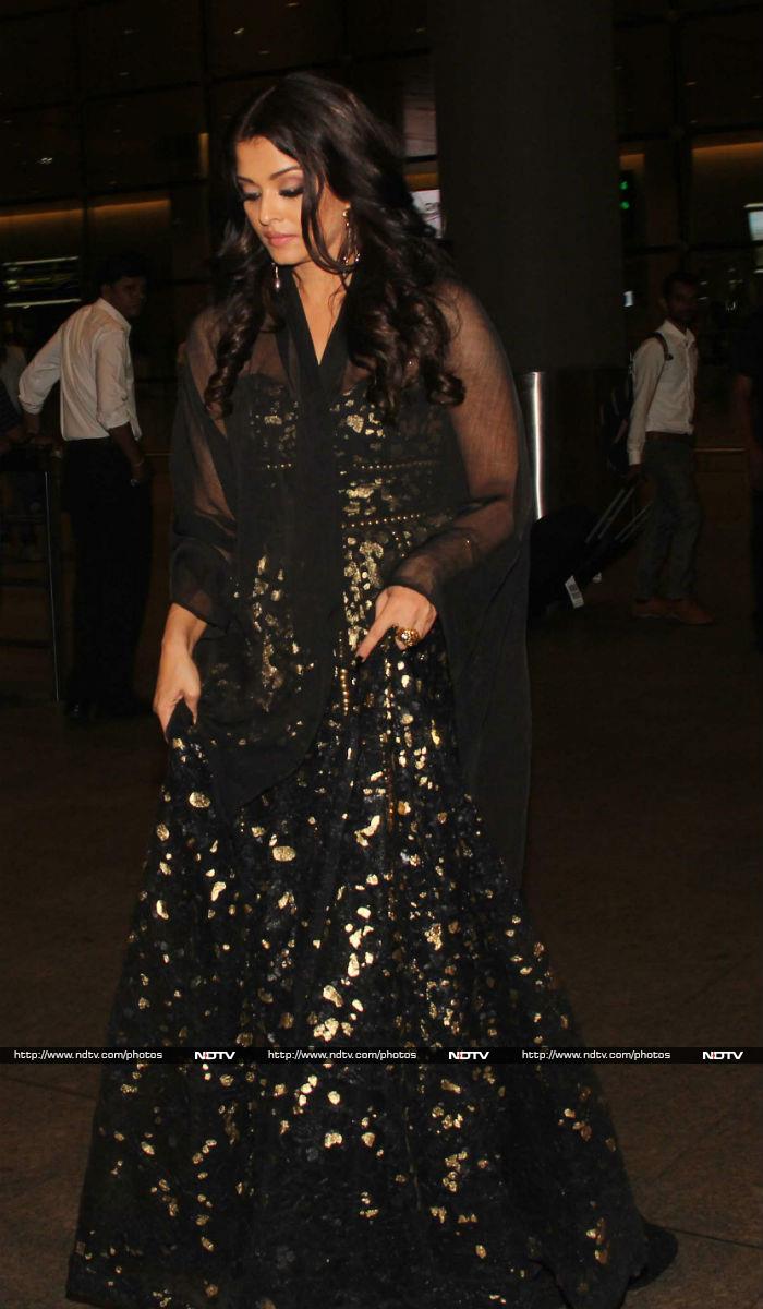 It just can't get better than this. Actress Aishwarya Rai Bachchan was ravishing in a black and gold Naeem Khan dress.