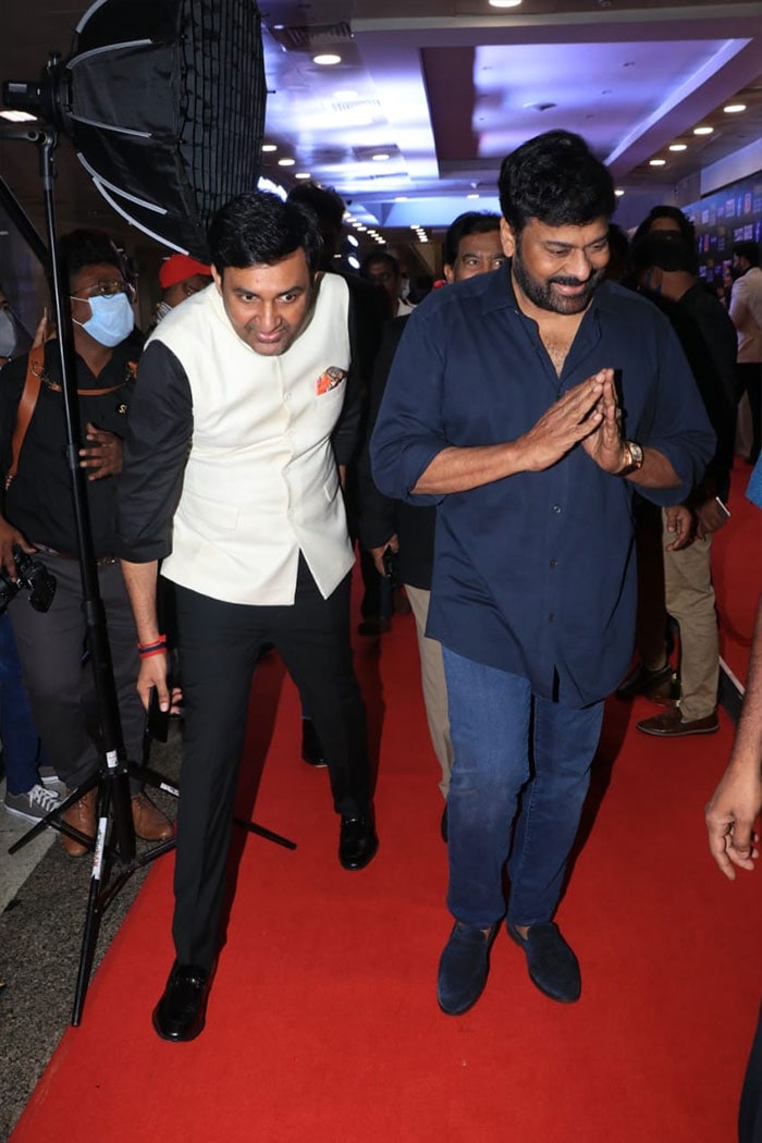 Superstar Chiranjeevi greeted the paparazzi.