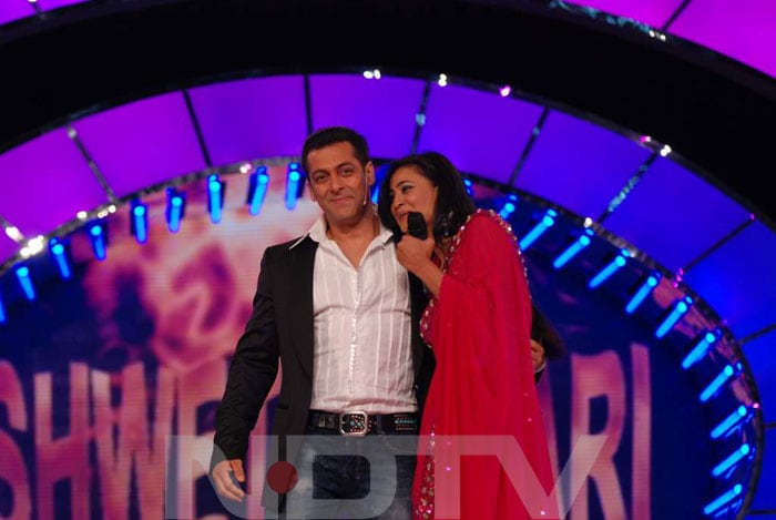 Salman Khan congratulated Shweta Tiwari on her victory.