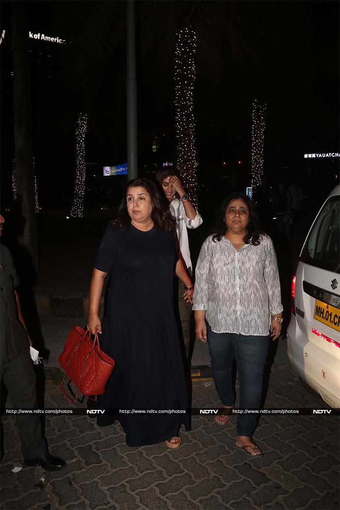 Shweta Bachchan Nanda was spotted outside a Bandra eatery with friends Farah Khan, Kajal Anand.