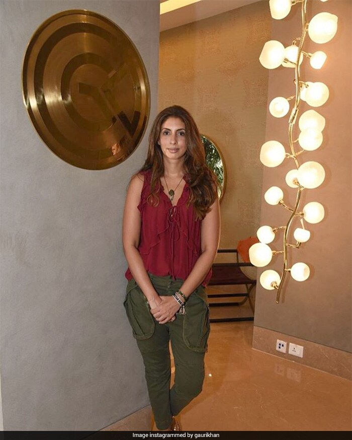 Shweta Bachchan Nanda dropped by Gauri Khan's store in Mumbai on Friday. The interior designer welcomed Shweta with a nice message on Instagram: "Writer... talented hairstylist... and so much more! Welcome to GKD." <br><br>This image was posted on Instagram by <a href="https://www.instagram.com/gaurikhan/" target="_blank" rel="nofollow" >gaurikhan</a>