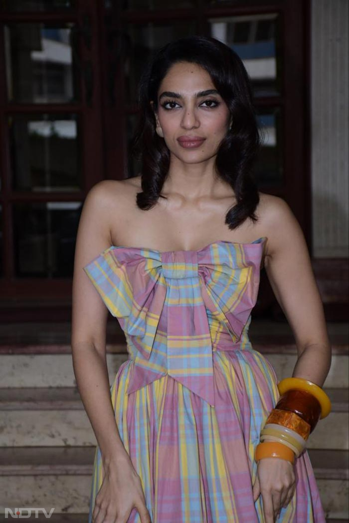 Sobhita Dhulipala looked stylish in her off-shoulder dress. (Image Courtesy: Varinder Chawla)