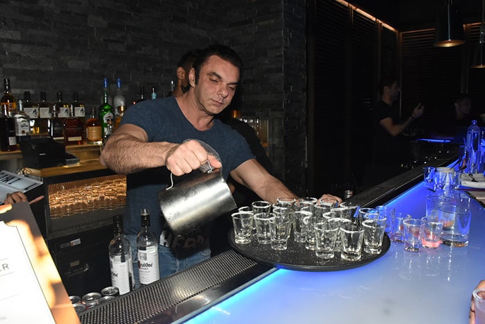 Sohail Khan took over the bar and served cocktails to the guests.