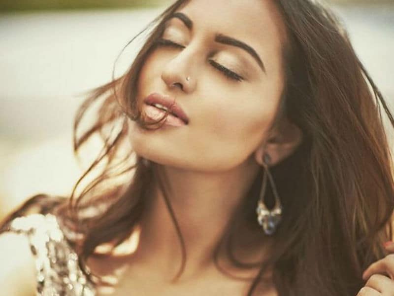 Photo : Happy Birthday Sonakshi. May the Force be With You@29