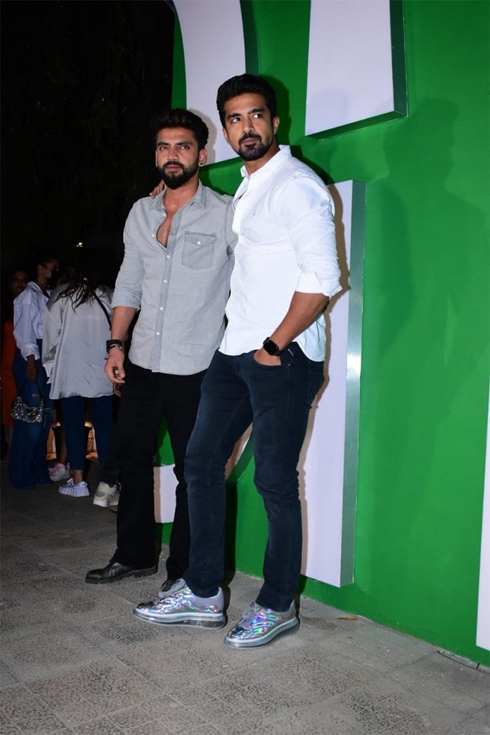 Saqib Saleem made a dapper entry at the Vegnonveg store launch