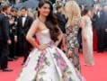Photo : At Cannes, Vidya's nose ring can't outshine Sonam