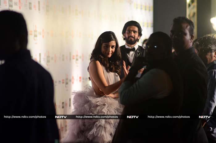Filmfare Awards 2018: Sonam And Alia, The Red Carpet Stars