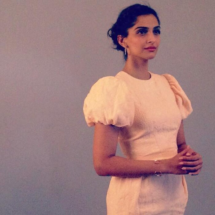 Cannes 2015: Sonam Kapoor Gets Ready for the Fashion Gala