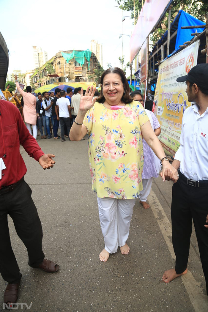 Film veteran Babita also offered her prayer at the <i>utsav</i>. (Image Courtesy: Varinder Chawla)