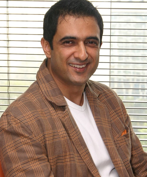 <B>Social conscience</b>: Sanjay was last seen in the critically acclaimed film <I>Fashion</i>. Hopefully a romantic drama will help bring him to the mainstream.
