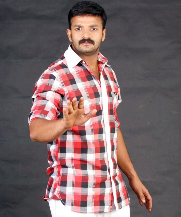 <b>Jayasurya</b>: Jayasurya started his career as a television artist and then turned to a mimicry artist and then an actor. Jayasurya has acted in several films in Malayalam and Tamil. He had a number of films in 2007-08 with a variety of roles. The soft lover with a comedy touch in <i>Chocolate</i>, the serious Police Officer in <i>Positive</i>, the humorous drama script writer in <i>Shakspear MA Malayalam</i>, the small time thief in <i>Lollypop</i>, the supporting role in <i>Love in Singapore</i> and the young politician in Balachandra Menon's forgettable film <i>De Ingottu Nokkiye</i>. In 2009, <i>Currency</i> portrayed him in a completely new look and did reasonably well in box office. His latest release <i>Ivar Vivahitharayal</i> is a big hit in theatres. He has worked with notable actors of Indian cinema including megastar Mammootty, Mohanlal and Kamal Hassan.